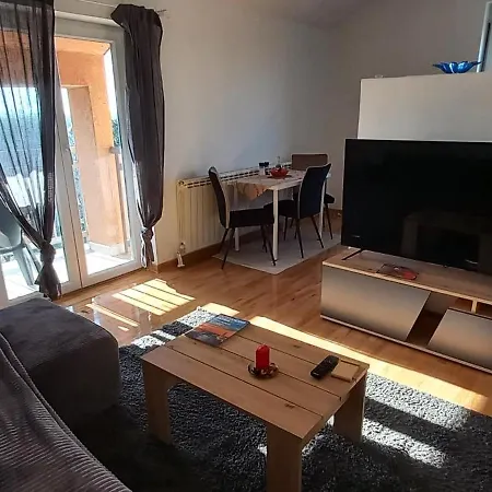 Expo Διαμέρισμα Surčin